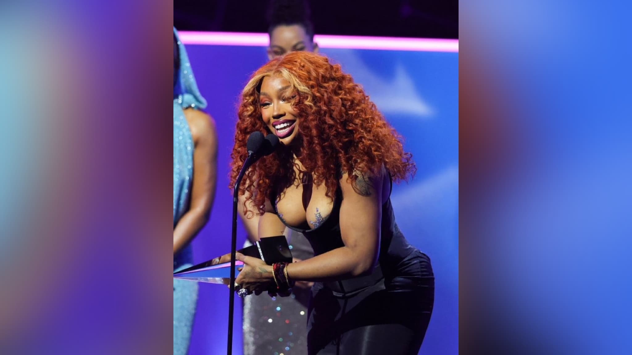 Sza Dominates The Night With 2 Big Wins At 2025 American Music Awards